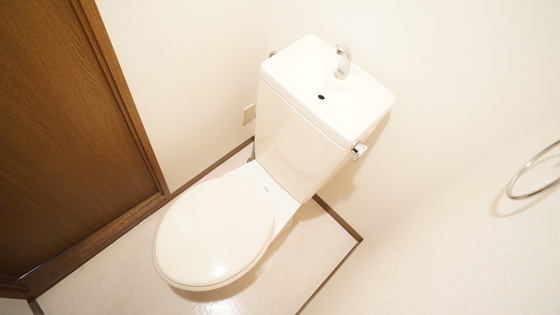 トイレ　トイレ