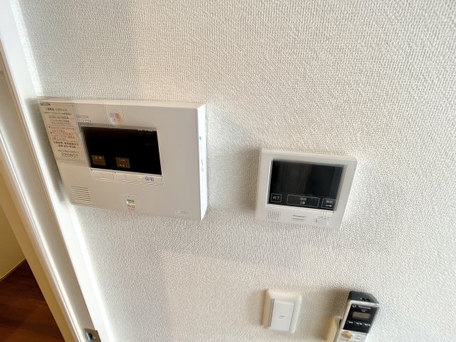 セキュリティ　掲載写真は同型の左右反転の部屋を掲載しております。仕様等が異