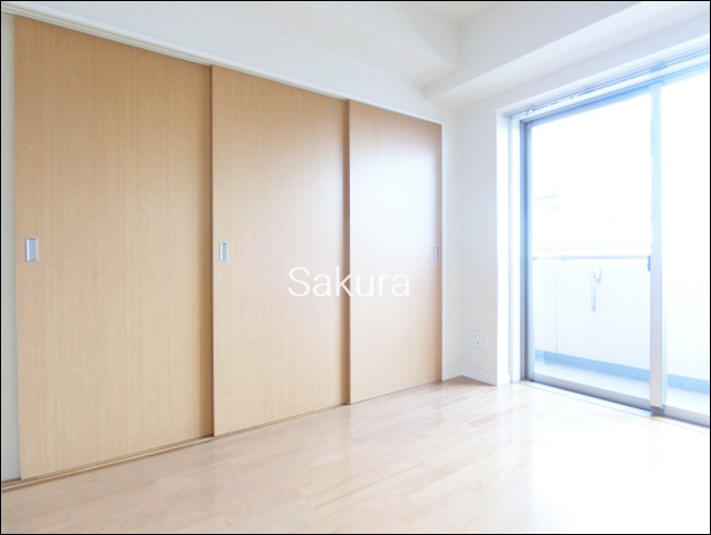 居室・リビング　開放感のあるゆったりとしたお部屋です♪