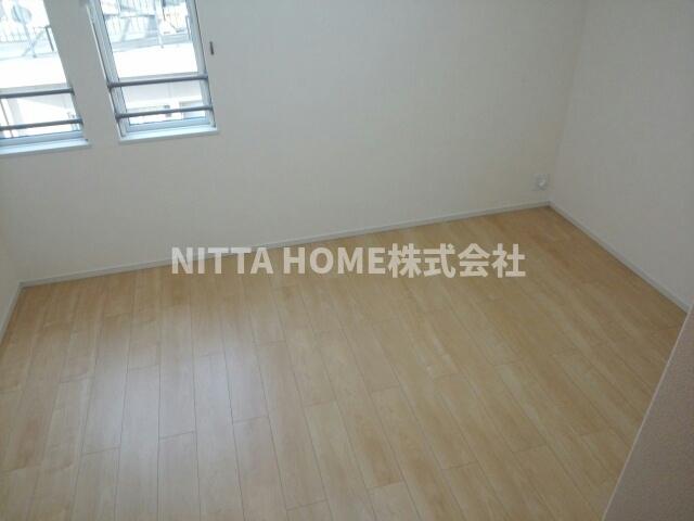 その他部屋・スペース　洋室は６帖になっております◇