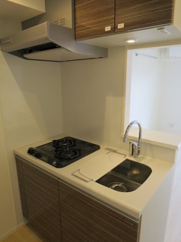 キッチン　コンパクトなキッチンで掃除もラクラク