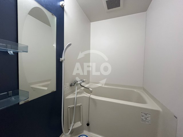 バス・シャワールーム　セレニテ新大阪弐番館　浴室