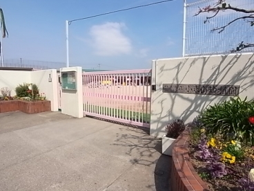 幼稚園・保育園　小束山幼稚園（幼稚園・保育園）まで270m