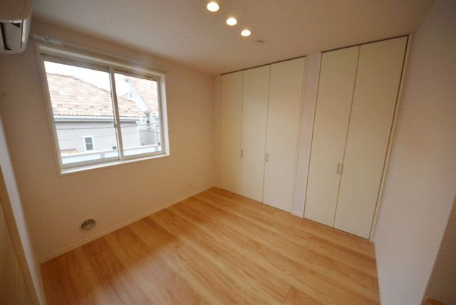 居室・リビング　★南向きの洋室★