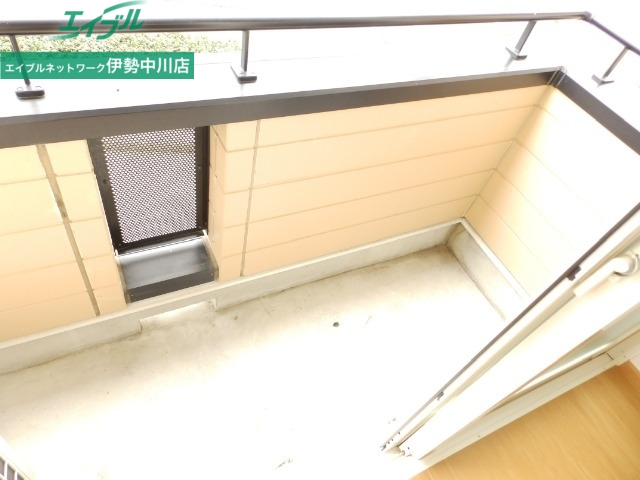 バルコニー　別部屋同タイプ