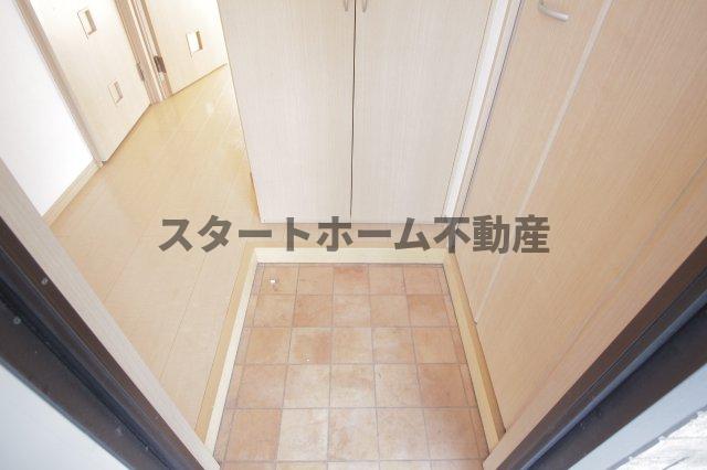 玄関　シンプルで使いやすい玄関です