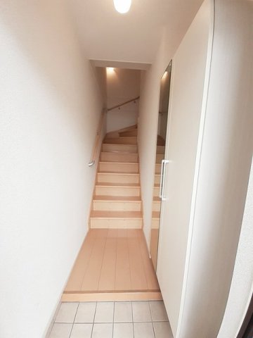 玄関　収納もある玄関です