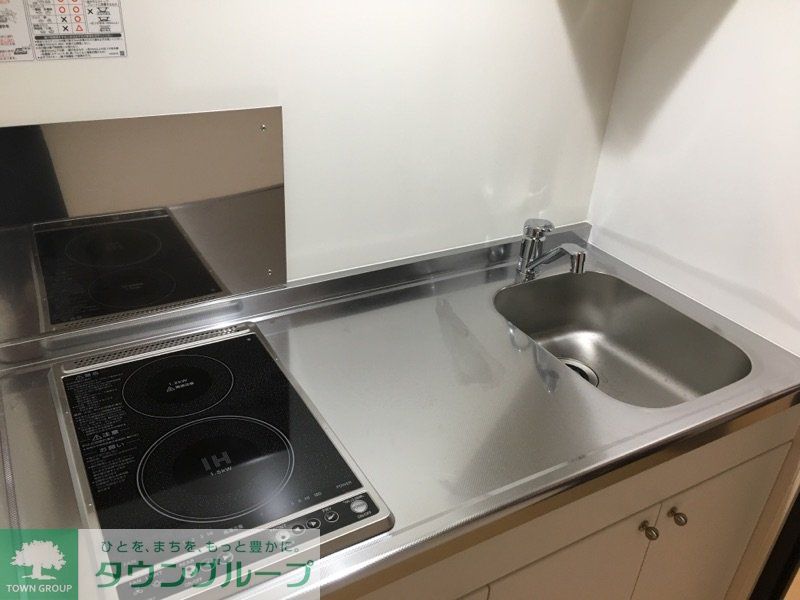 キッチン　手前 IH　奥 ラジエントヒーター