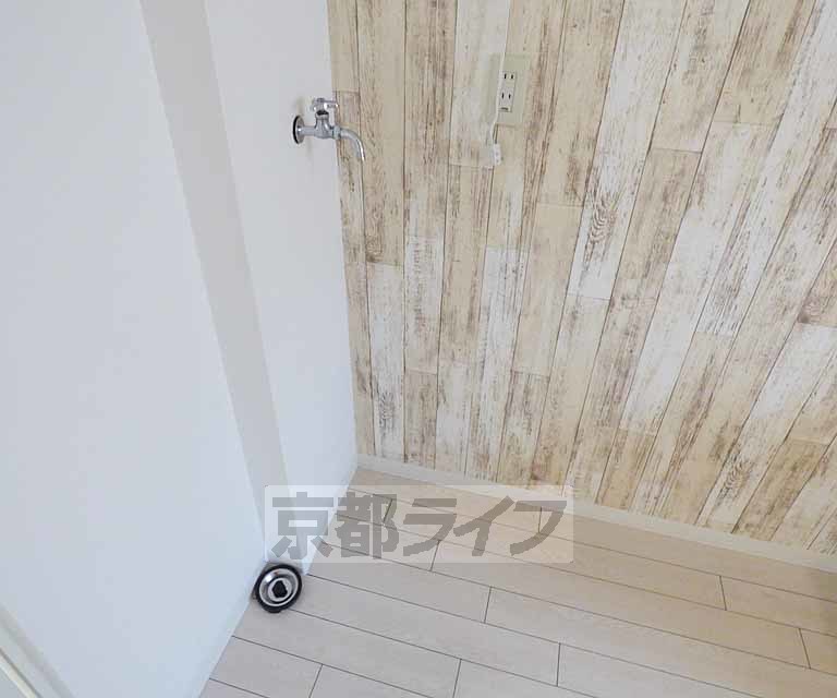 その他設備　室内に洗濯機置けます。