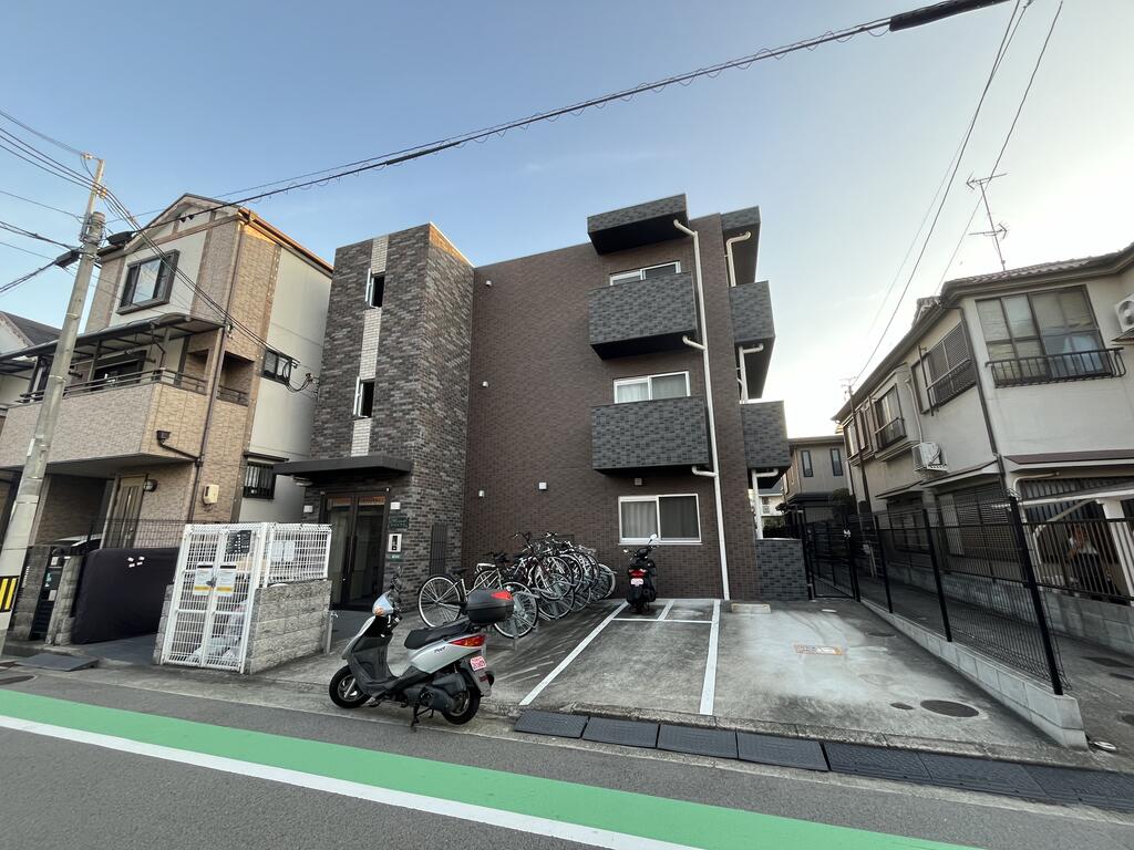 建物外観　阪急・阪神２沿線利用可能な便利な立地！