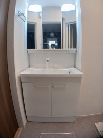 洗面設備　忙しい朝には欠かせない洗面所です