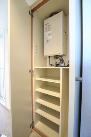 収納　２４時間セキュリティー