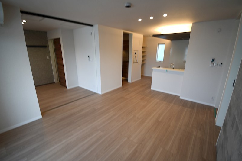 居室・リビング　高遮音床システム☆