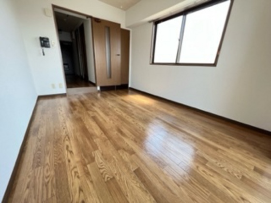 居室・リビング　※別部屋の写真です