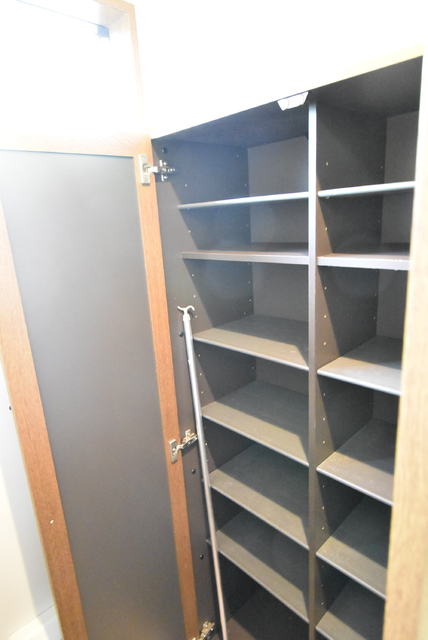 玄関　★下駄箱は棚の高さが変更可能です★