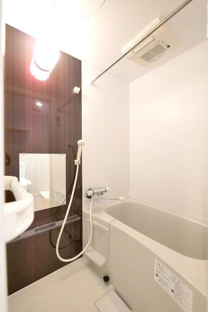 バス・シャワールーム　同仕様参考写真