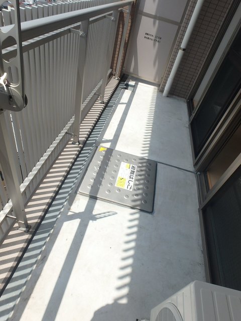 バルコニー　陽当たり良好なバルコニーです