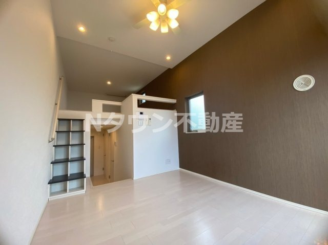 居室・リビング　使いやすい居間です