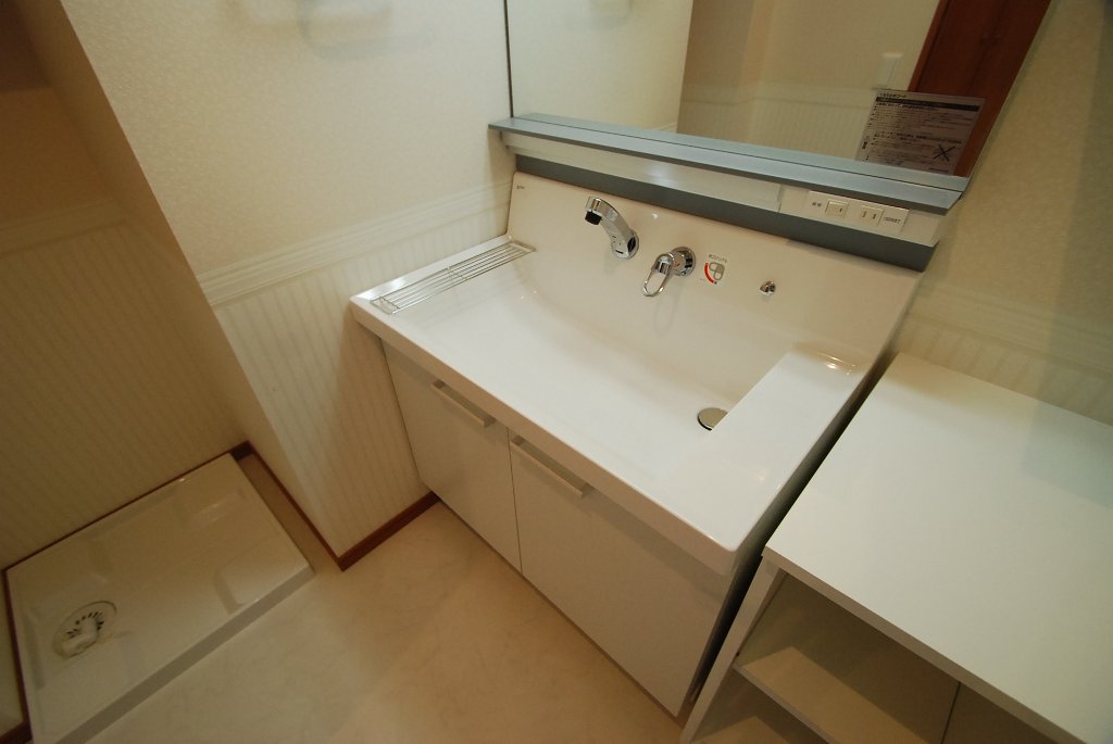 洗面設備　洗髪洗面化粧台