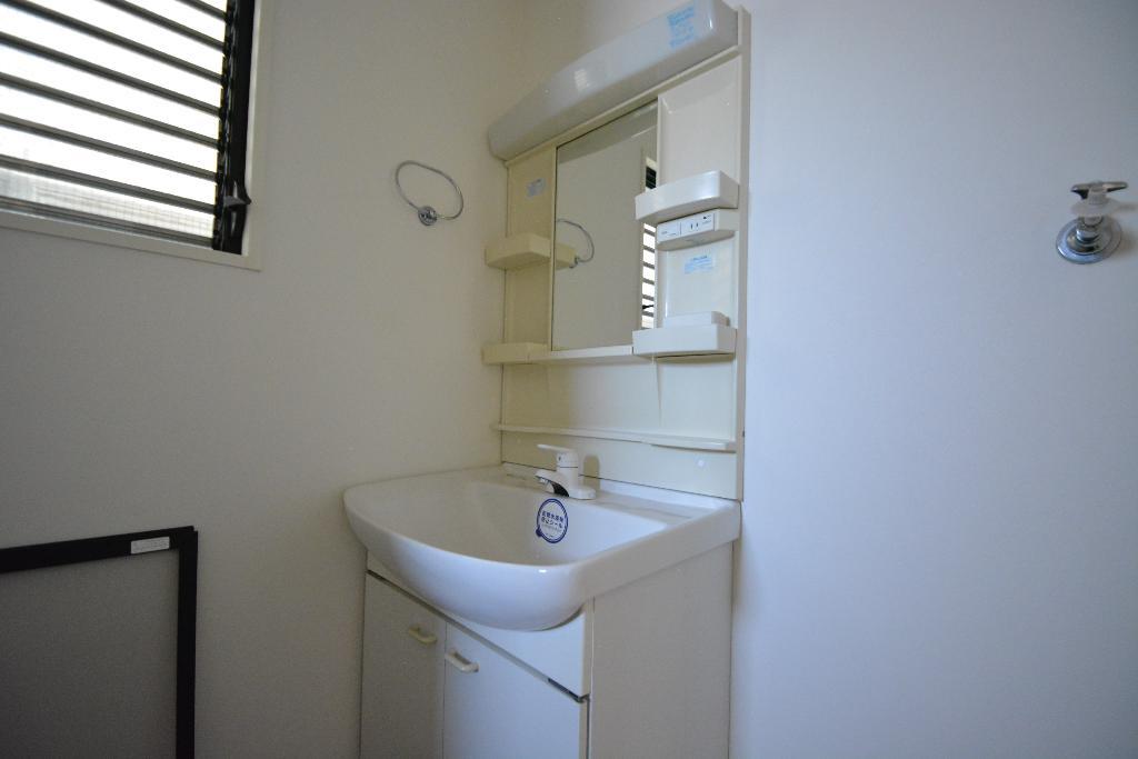 洗面設備　洗髪洗面化粧台