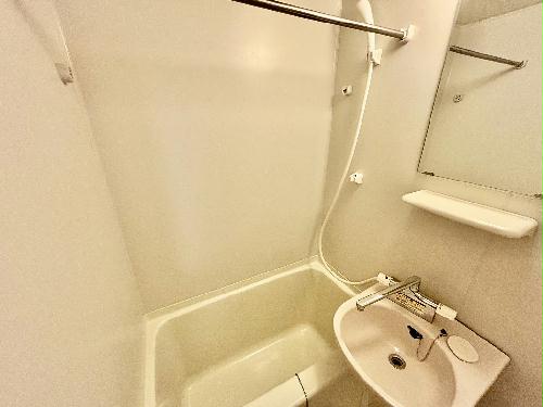 バス・シャワールーム　設備・仕様は号室により異なる為、現況を優先いたします。