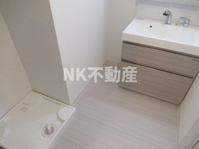 洗面設備　スペースが確保できる洗面所です