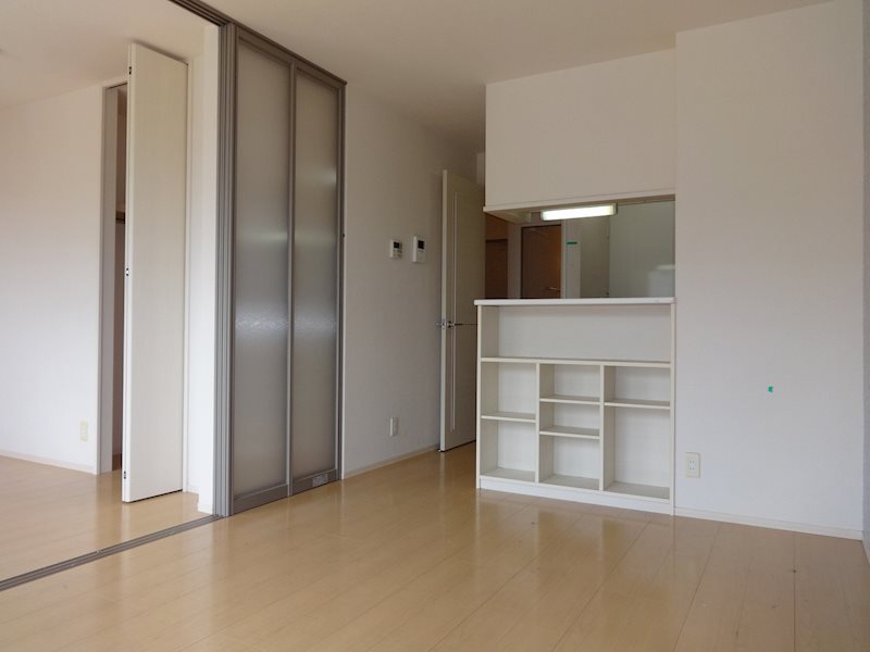 居室・リビング　類似物件の画像です。