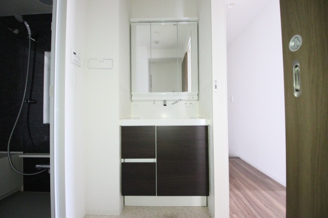 洗面設備　※別室の参考写真の為、現況優先です。