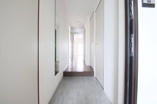 玄関　※別室の参考写真の為、現況優先です。