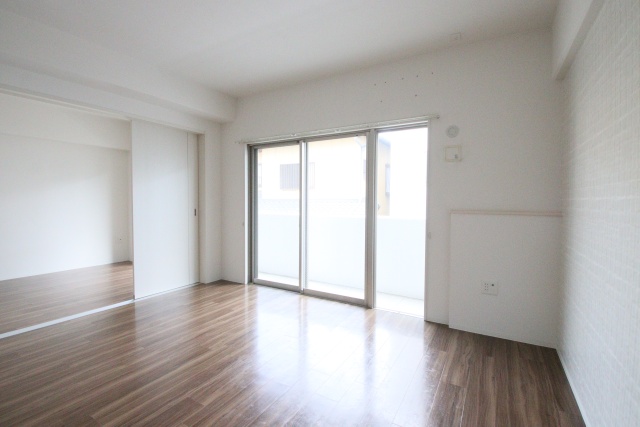 居室・リビング　※別室の参考写真の為、現況優先です。