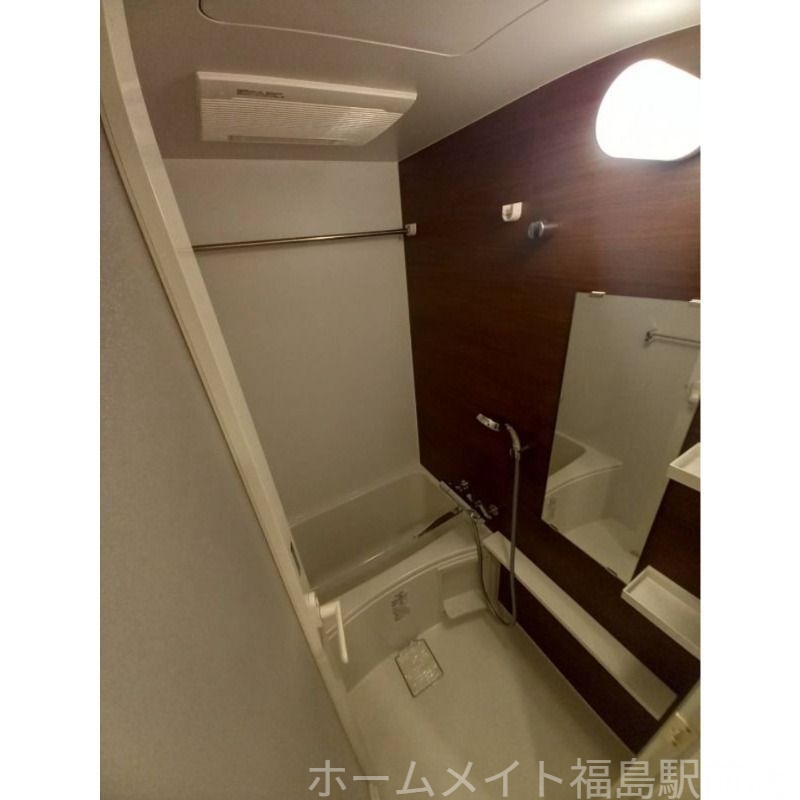 バス・シャワールーム　お引越し無料または家電３点プレゼント！★詳細はスタッフへ