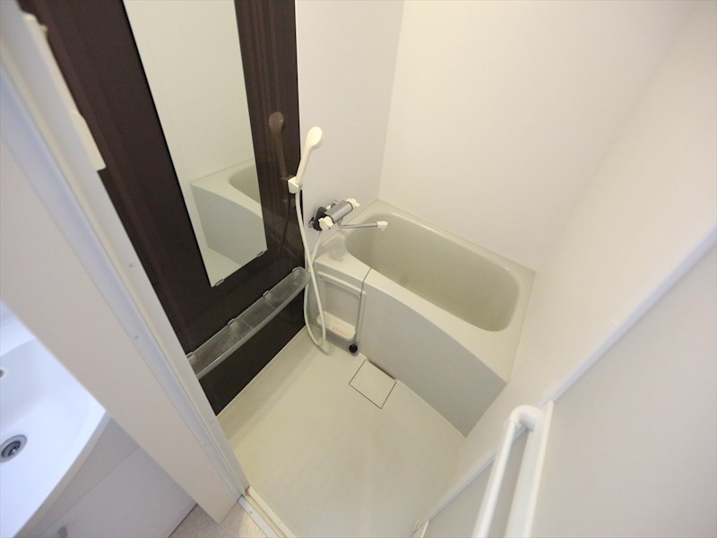 バス・シャワールーム　バスルーム　浴室暖房乾燥機付き