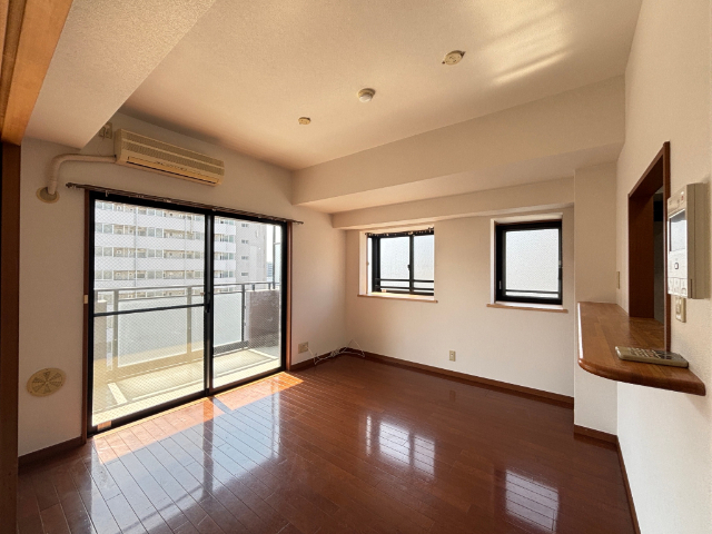 居室・リビング　南向・角部屋・ＬＤＫ