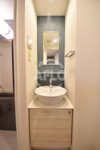 洗面設備　エスリード九条スタシオン　ボウル型独立洗面化粧台