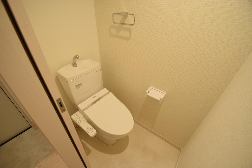 トイレ　シャワー付トイレ