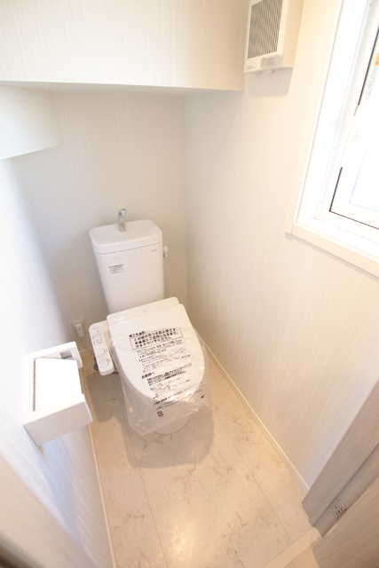 トイレ　【参考写真】１階　洗浄機能付面座のトイレです♪