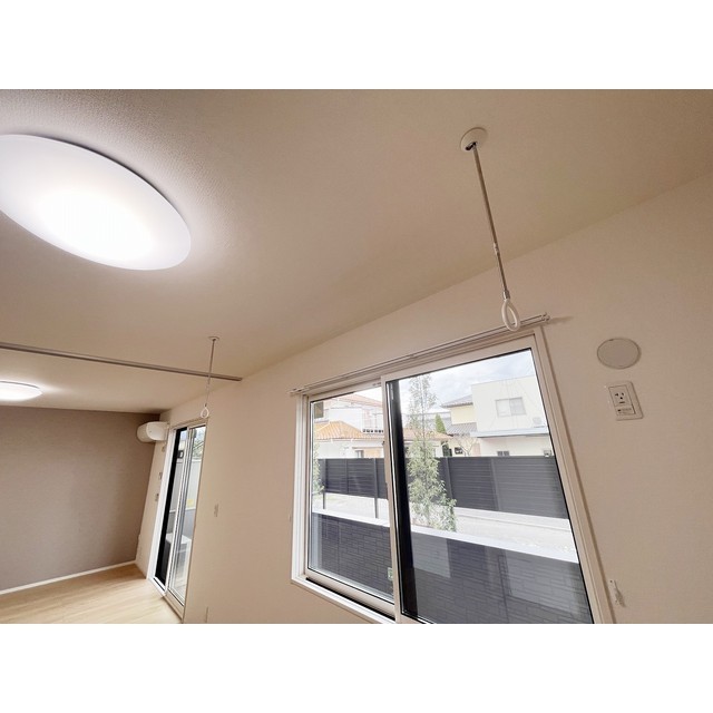 その他設備　室内物干し場あり