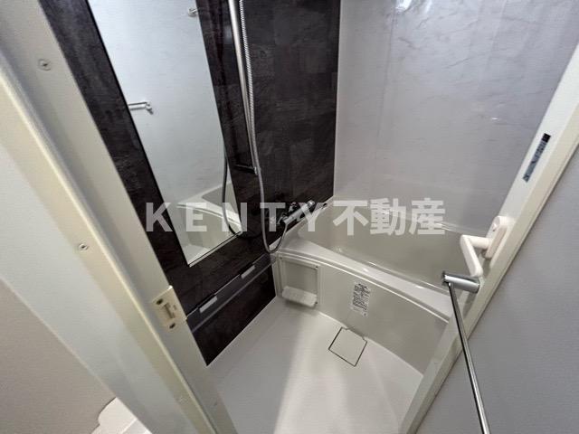 バス・シャワールーム　ゆったり過ごせるお風呂です