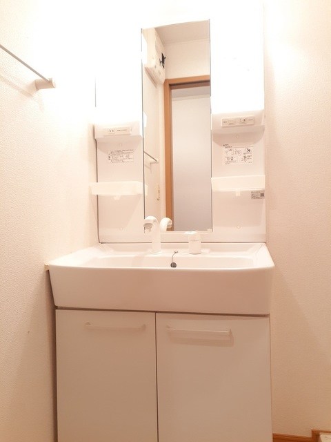 洗面設備　※写真はイメージですので、実際とは異なる場合が御座います。