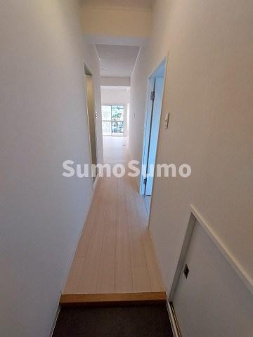 玄関　収納もある玄関です