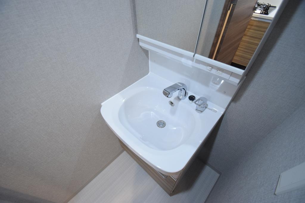 洗面設備　洗髪洗面化粧台