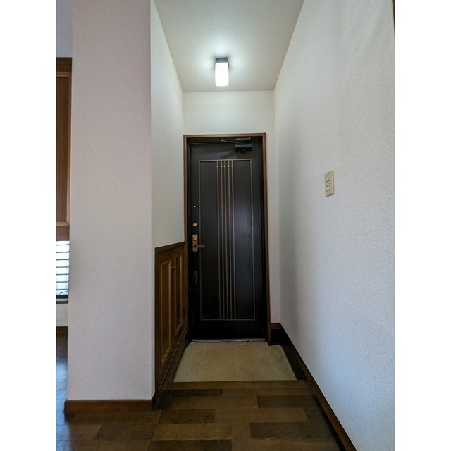 玄関　落ち着いた玄関です