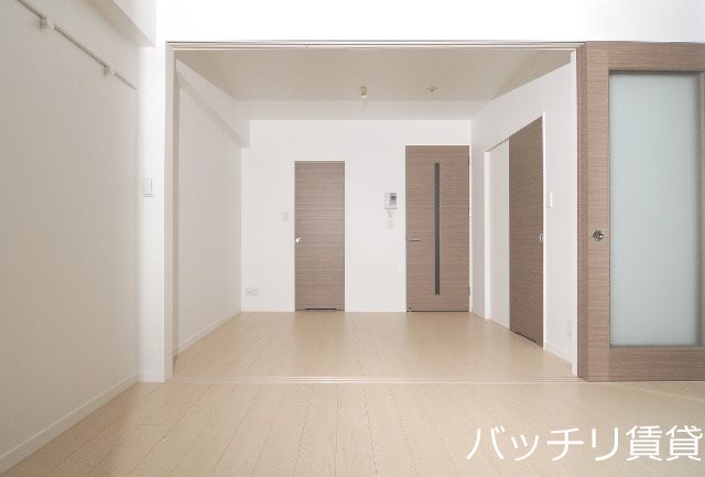 居室・リビング　＊画像は別部屋の為イメージ、現状を優先致します