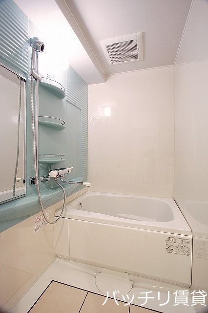 バス・シャワールーム　＊画像は別部屋の為イメージ、現状を優先致します