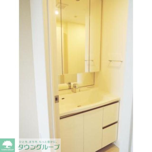 洗面設備　※写真は同タイプ住戸です。