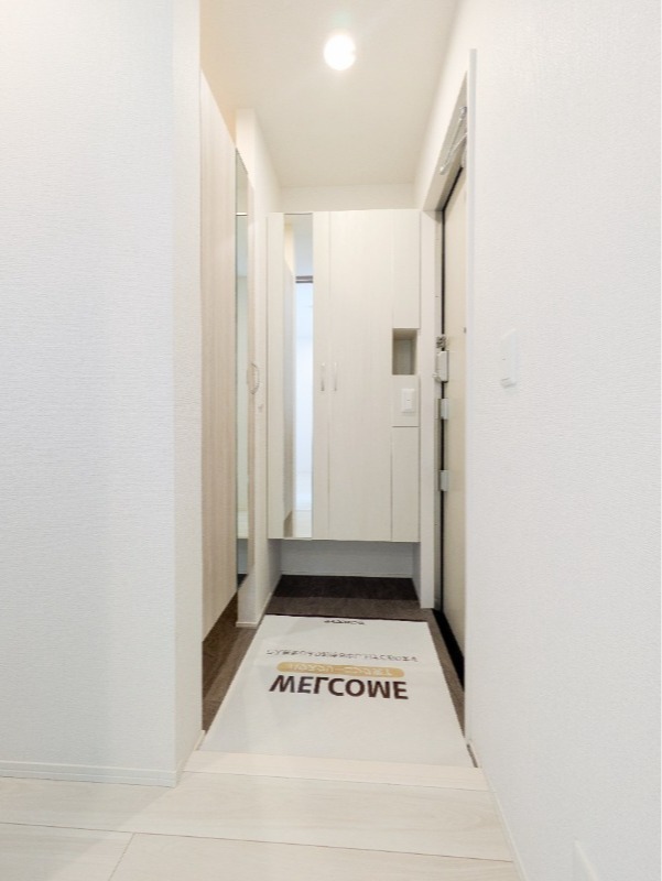 玄関　図面と現状に相違がある場合には現状を優先