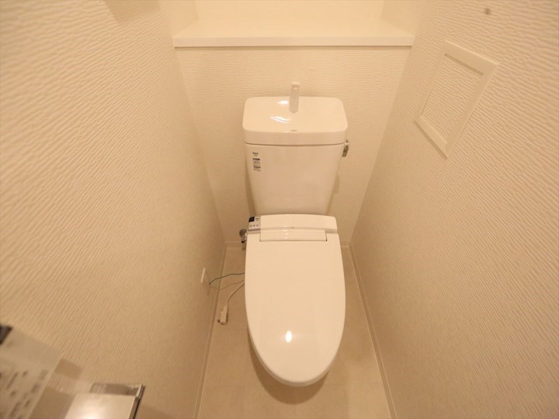 トイレ　温水洗浄暖房便座付トイレ