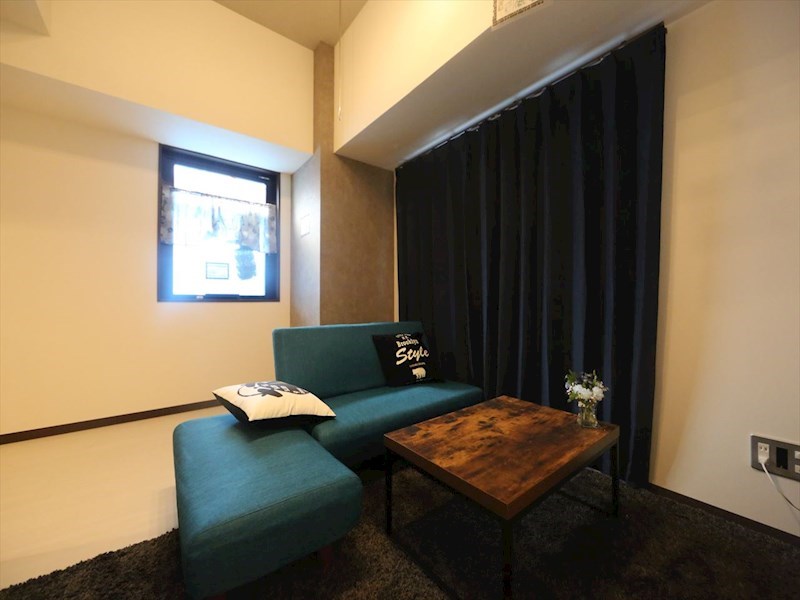 バルコニー　ＬＤＫ10帖　2面採光　エアコン完備　バルコニー