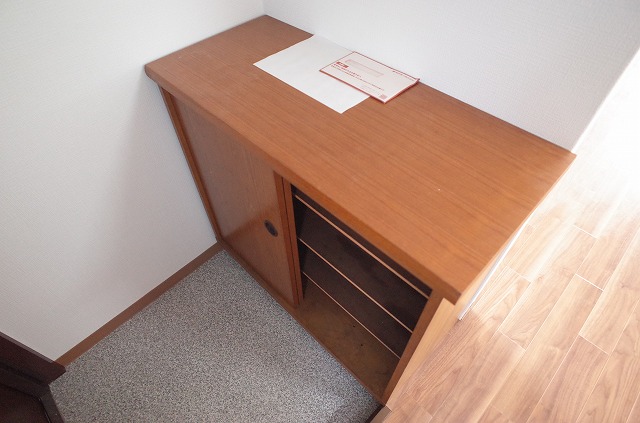 収納　シューズボックス