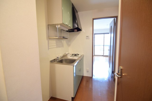 居室・リビング　キッチン周り